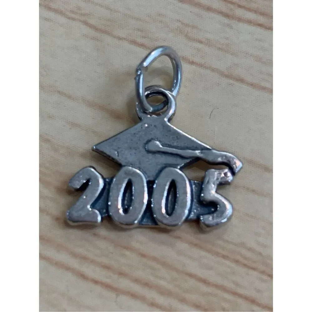 .925 Graduate 2005 Sterling Silver Jewelry Charm